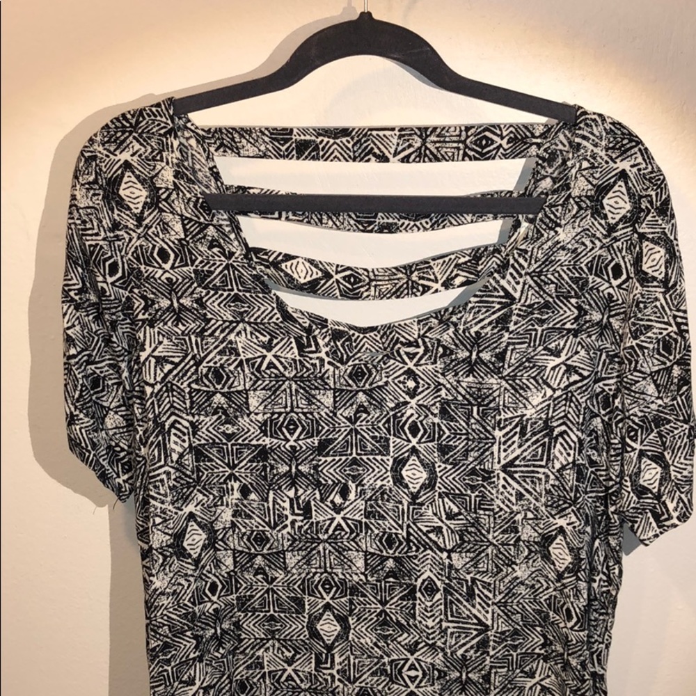 Women’s Tribal Shirt